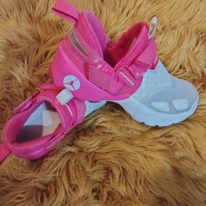 Jordan shoes size 5.5 pink